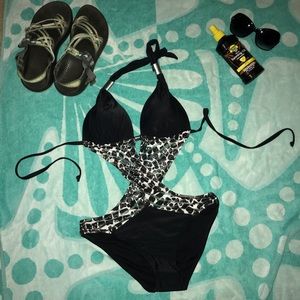 Hot from Hollywood swimsuit